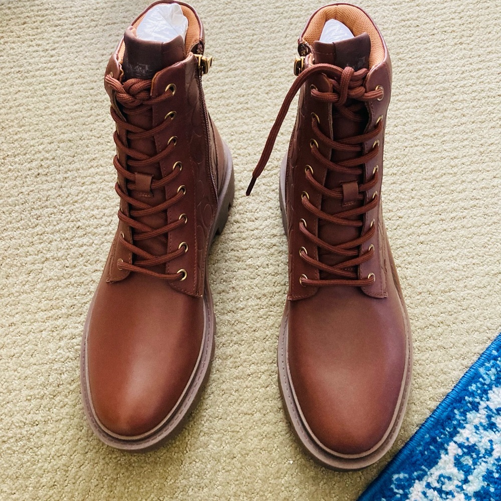 NWT COACH SADDLE SIGNATURE CITYSOLE BOOTS - Picture 6 of 10